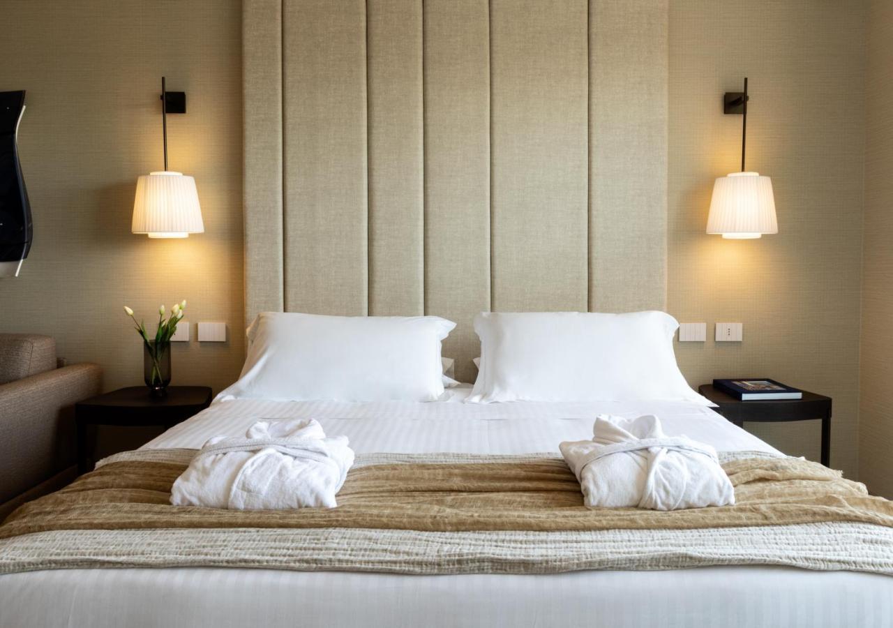 Ceccarini 9 Home Suite Home Riccione Zewnętrze zdjęcie
