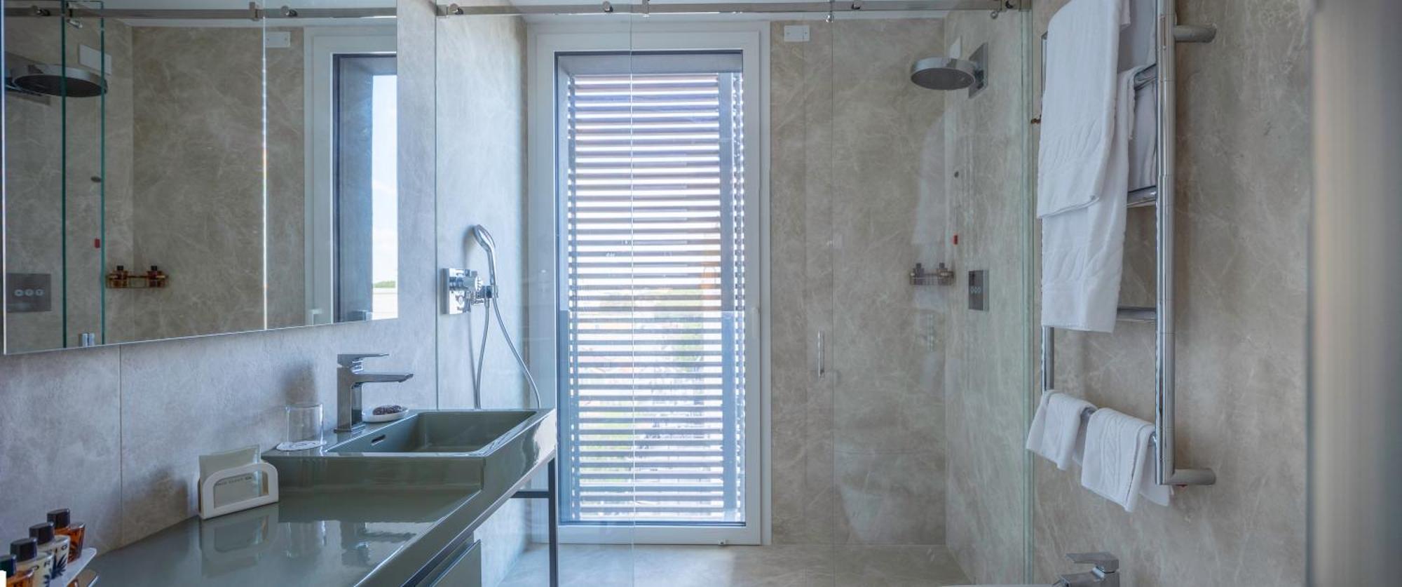 Ceccarini 9 Home Suite Home Riccione Zewnętrze zdjęcie